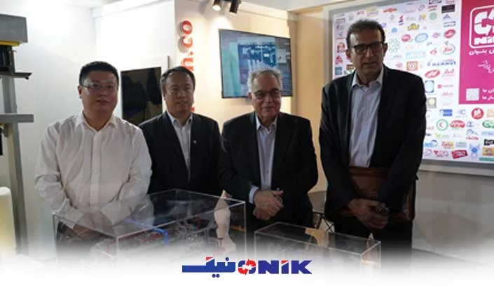 بازدیدکنندگان از محصولات شرکت نیک در نمایشگاه نفت و گاز 1404